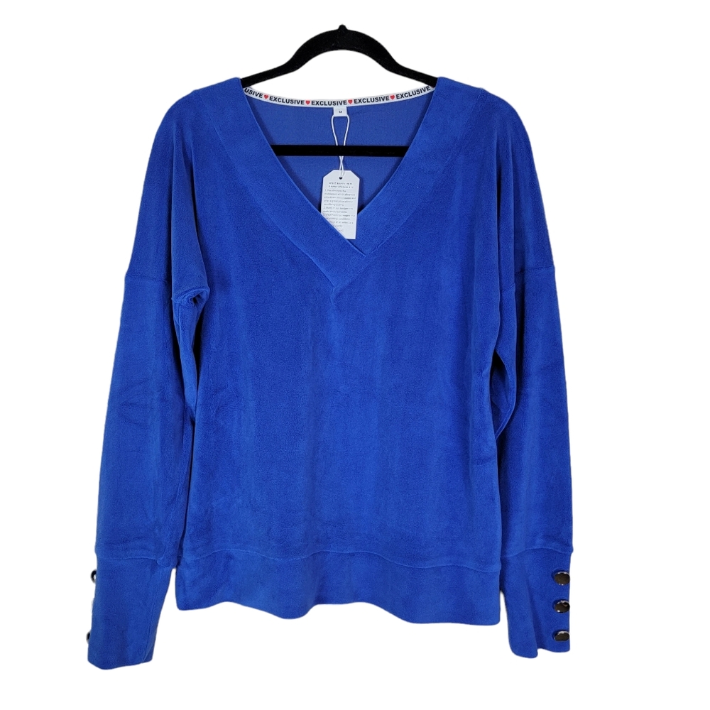 Exclusive‎ Blue v neck fleece cozy sweater top Womens Sz Medium